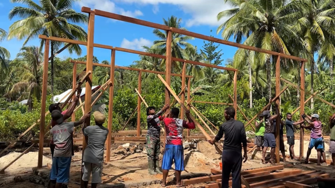 Bupati Kaimana Harap TMMD ke-127 Bantu Atasi Keterbatasan Infrastruktur Kampung