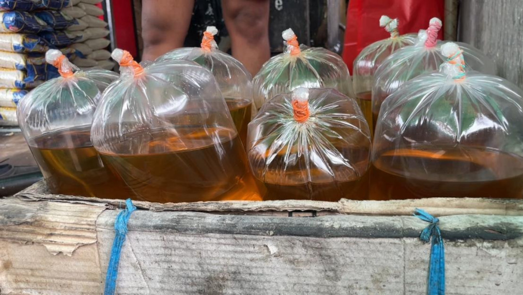 Harga Minyak Goreng di Lamongan Melonjak, Pedagang Gorengan “Menjerit”