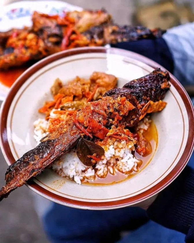 Menikmati Mangut Lele Mbah Marto: Kuliner Jogja yang Legendaris