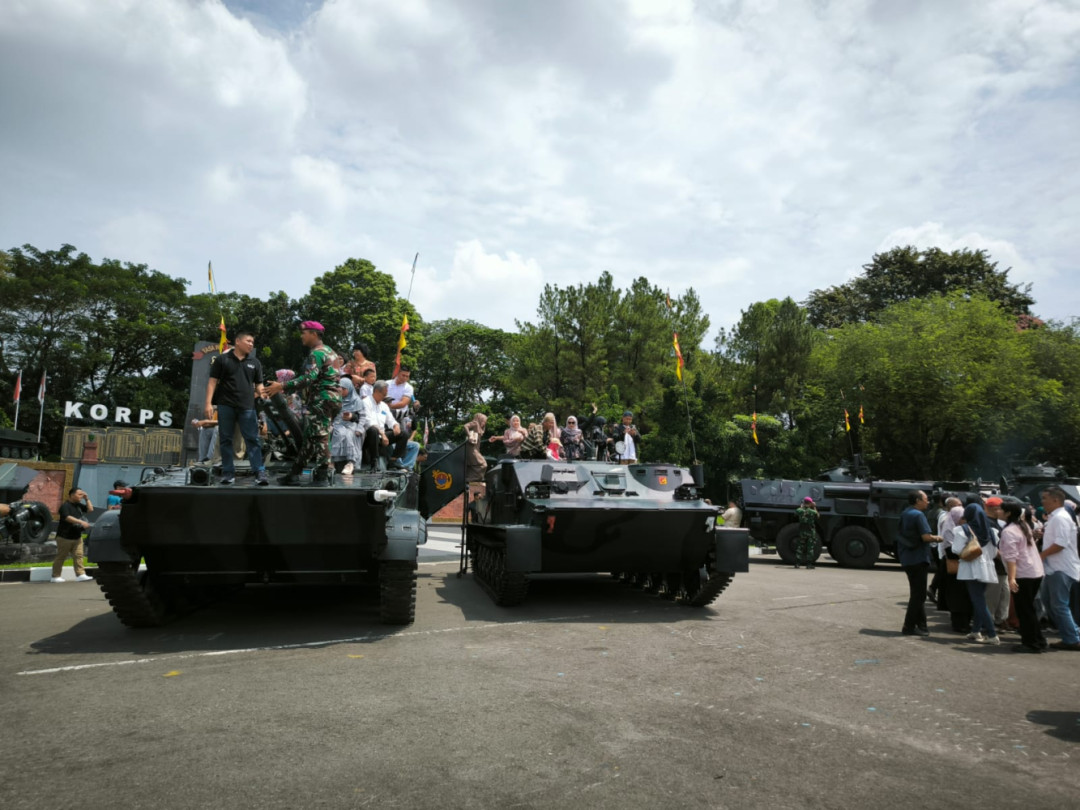 Dulu Lawan Pandemi, Kini Naik Tank: Reuni Relawan COVID-19 yang Tak Terlupa