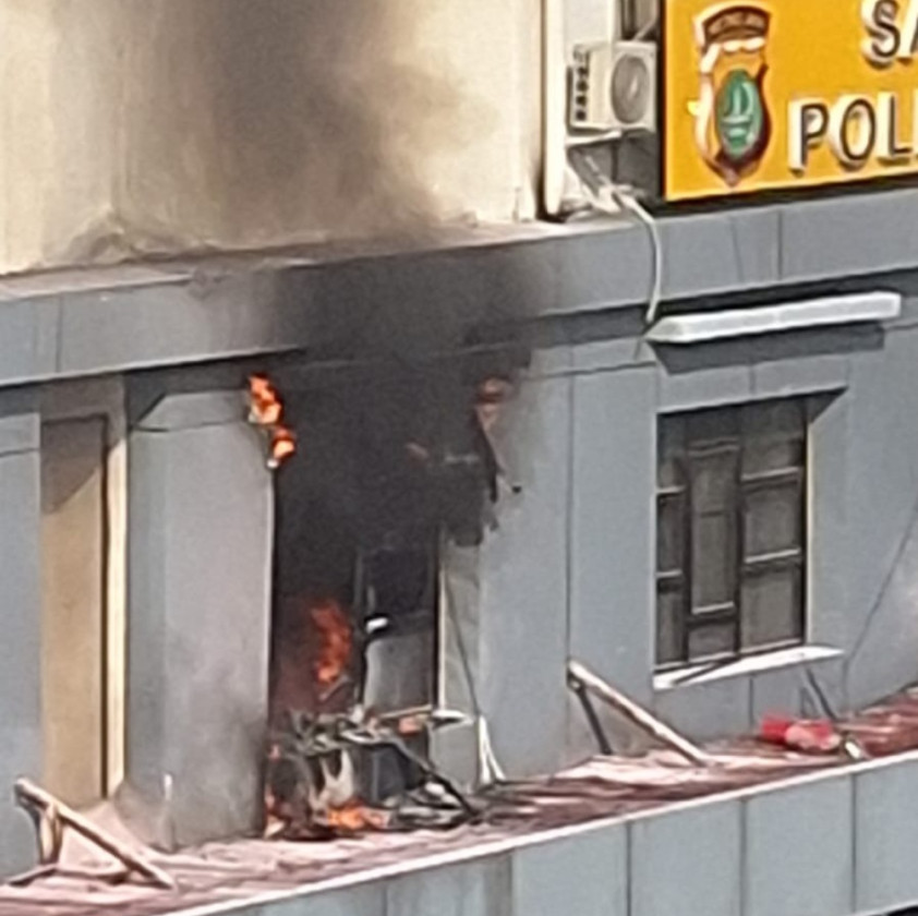 Polisi Sebut Kebakaran di Polres Metro Jakbar Bukan di Gedung Utama