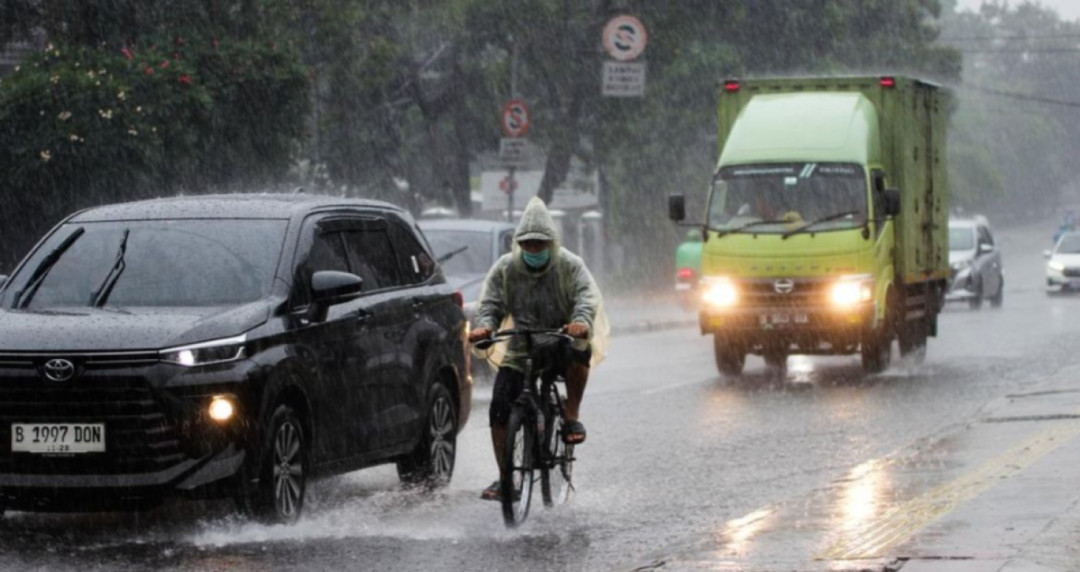 BMKG: Cuaca Jakarta Kamis Pagi Didominasi Awan dan Hujan Ringan