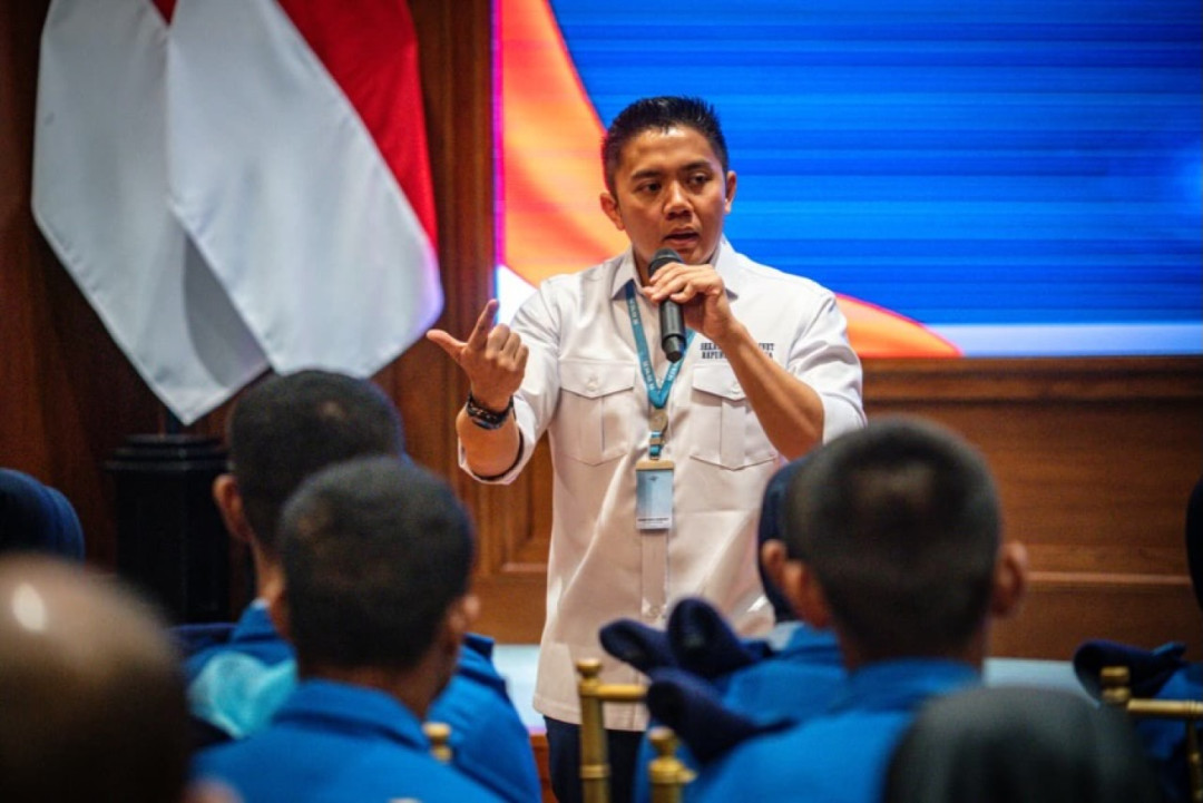 Seskab Teddy Berbagi Inspirasi dengan Siswa Taruna Nusantara