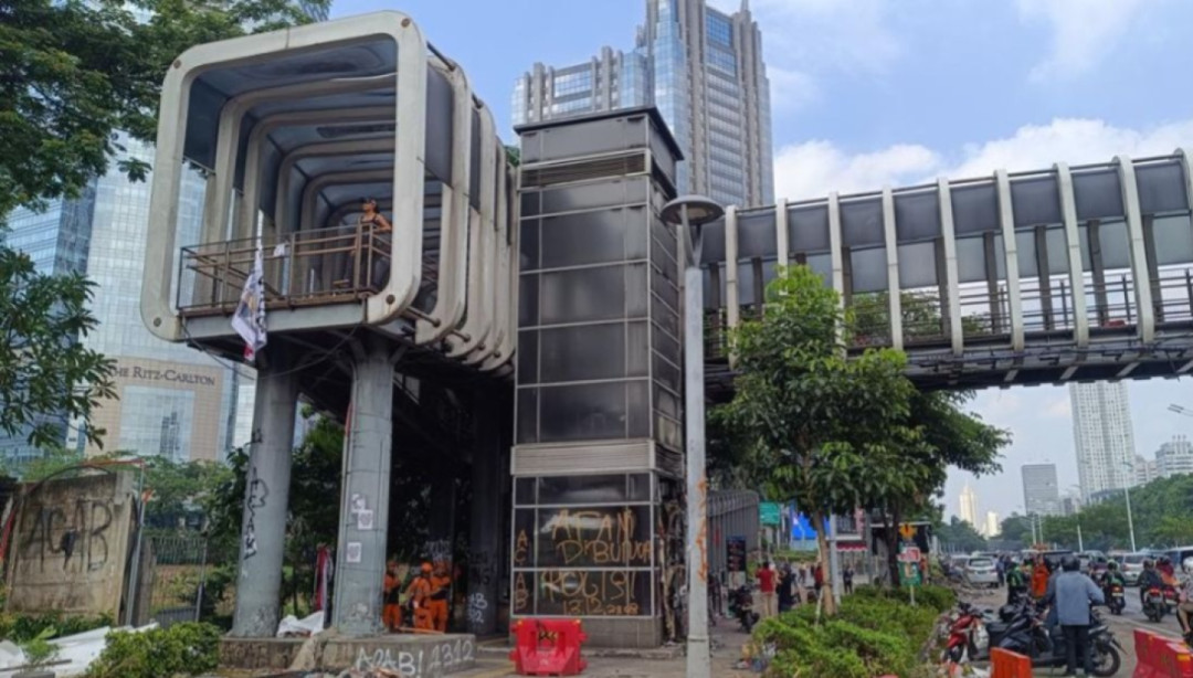 JPO Polda Metro Jaya Beroperasi, Akses Dibuka Bertahap