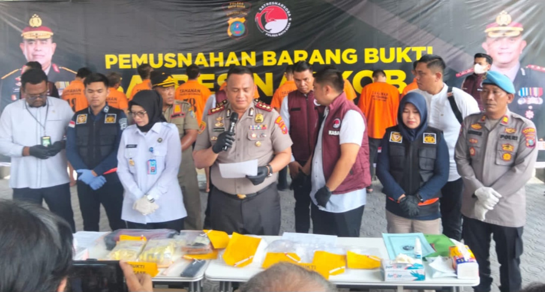 Dua Kurir Sabu 2 Kg Ditangkap di Tol Amplas