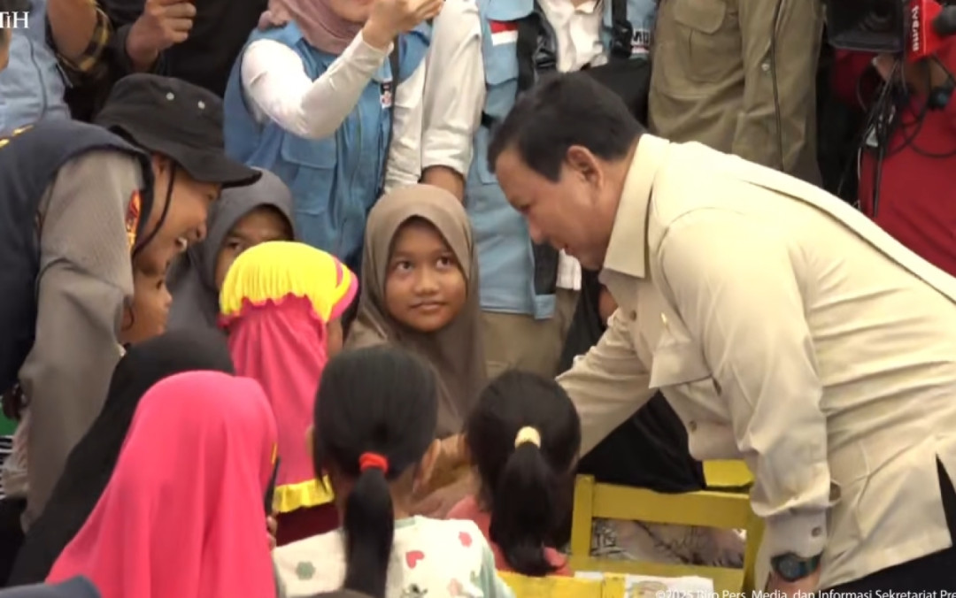 Presiden Prabowo Kembali Tinjau Posko Pengungsian di Agam