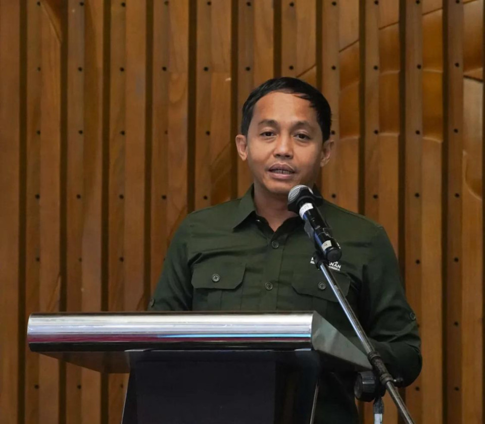 Viral Foto Main Domino, Raja Juli Antoni Minta Maaf ke Presiden Prabowo