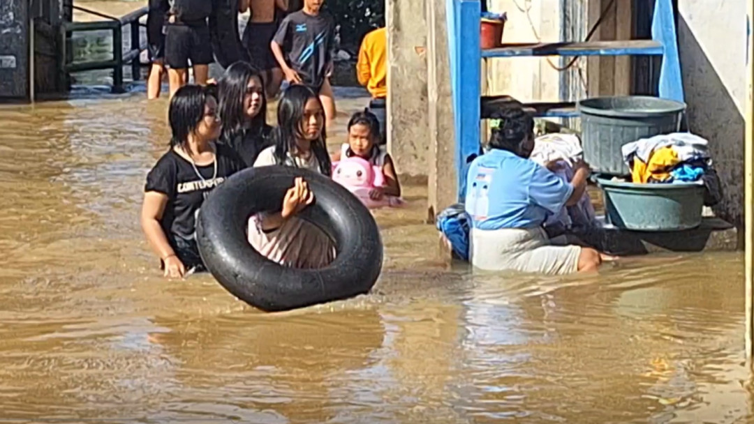 Ratusan Rumah di PALI Terendam Banjir, Warga Mengungsi Akibat Luapan Sungai Abab
