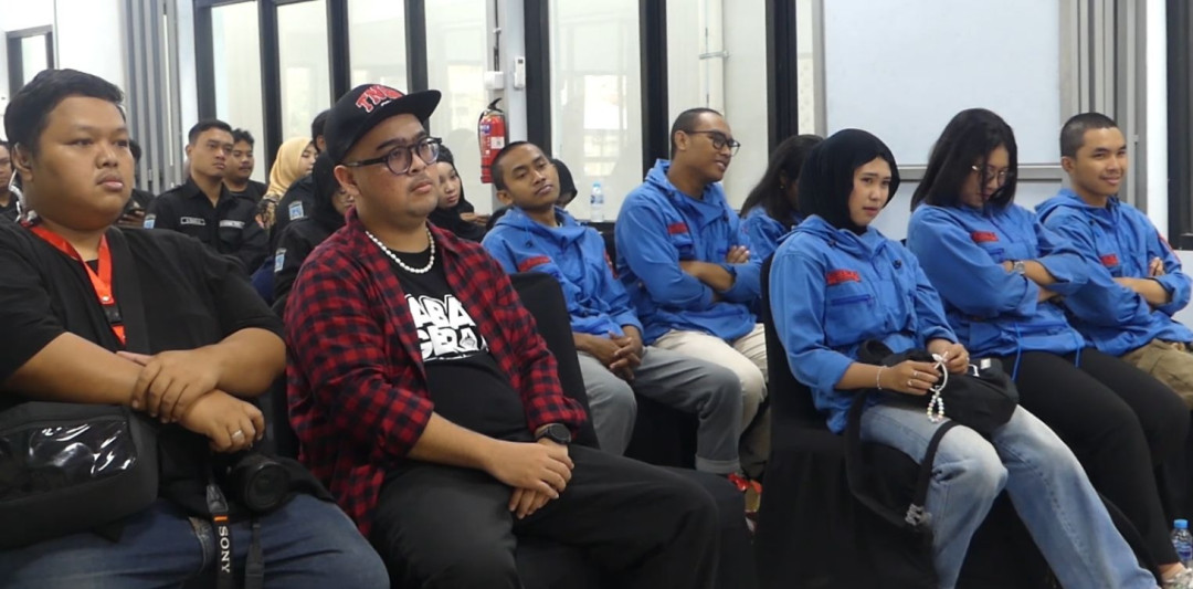 Pentingnya Membangun Karakter Pemuda di Era Digital untuk Menuju Indonesia Emas 2045