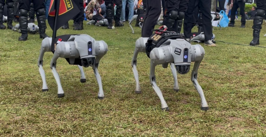 Perayaan HUT ke-79 Bhayangkara, Polri Pamerkan Robot Polisi di Monas