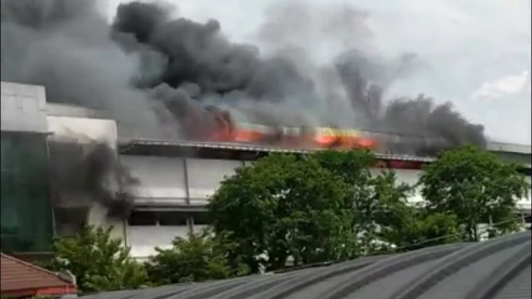 Kebakaran Pabrik Sepatu PT. Ode Cipta Semesta Buduran