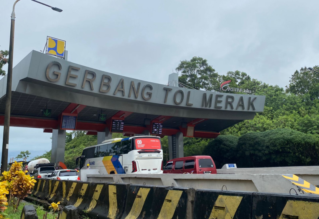 Jelang Pergantian Tahun, Volume Kendaraan di Tol Tangerang–Merak Menurun