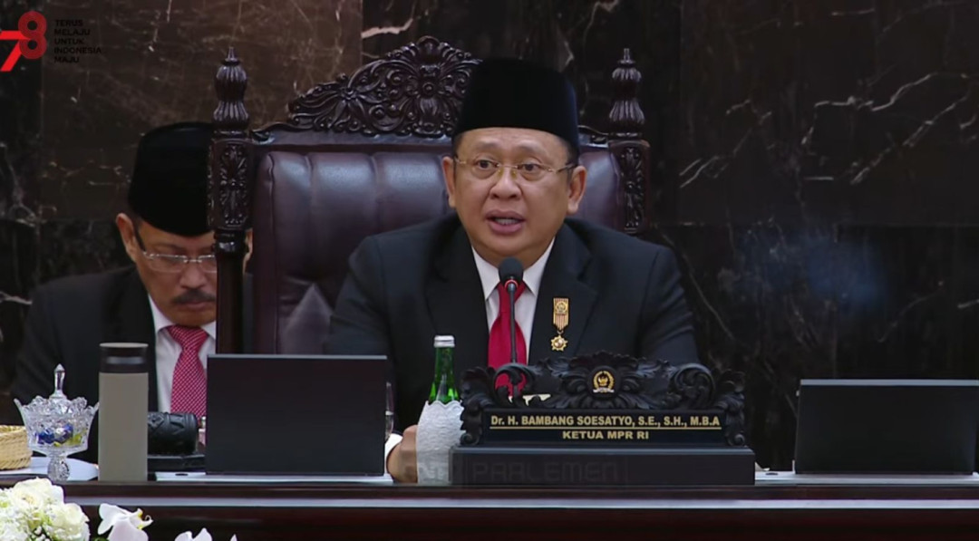 Ketua MPR Buka Sidang Tahunan DPR/MPR dengan Sebuah Pantun