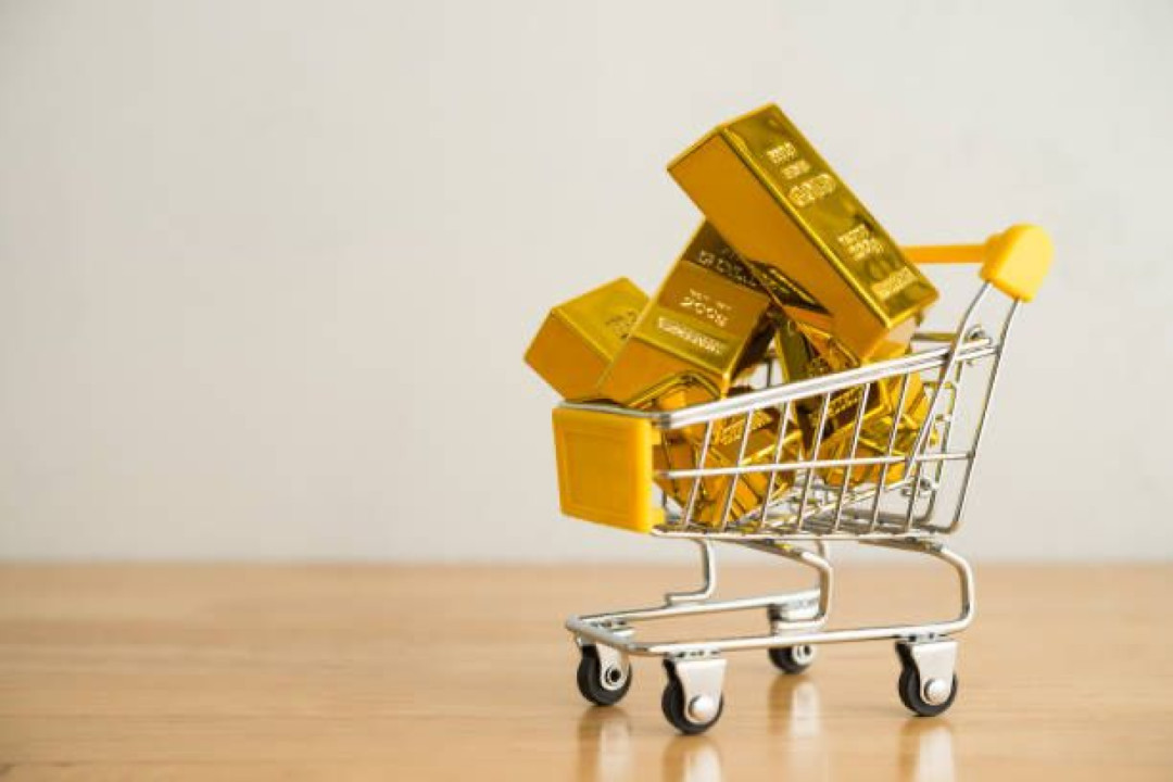 Harga Emas Antam Naik Rp5.000 per Gram, Buyback Juga Menguat