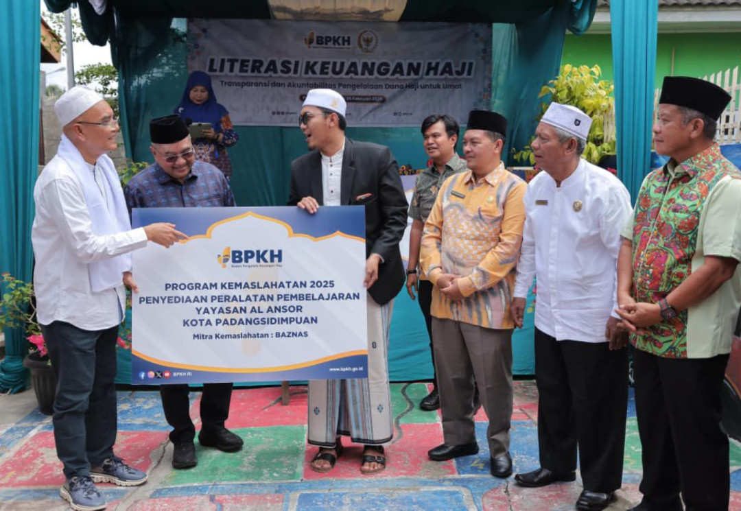 BAZNAS dan BPKH Salurkan Mobil Layanan Umat serta Bantuan Pendidikan di Padang Sidimpuan