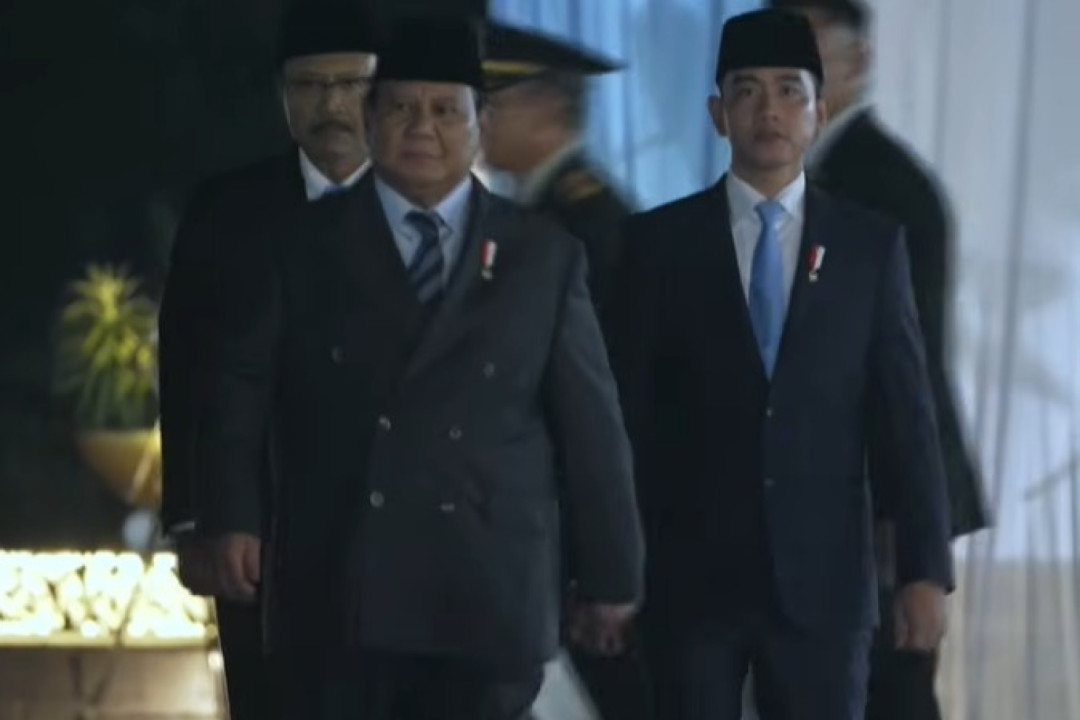 Upacara Renungan Suci di TMP Kalibata: Wapres Gibran Dampingi Presiden Prabowo