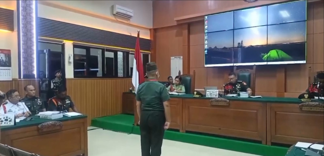 Sidang Perdana TNI Penembak Polisi di Arena Judi Sabung Ayam