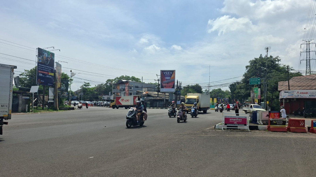 Arus Balik Lebaran di Simpang Kanggraksan Cirebon Ramai Lancar