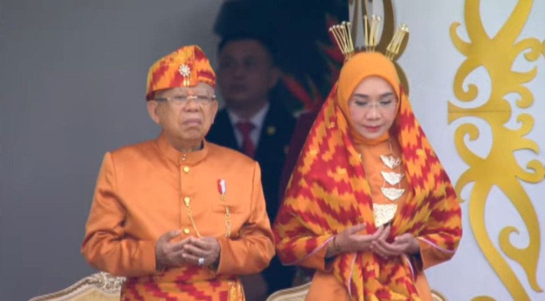 Hadiri Upacara Peringatan Detik-Detik Proklamasi, Wapres Kenakan Pakaian Adat Suku Melayu Sambas