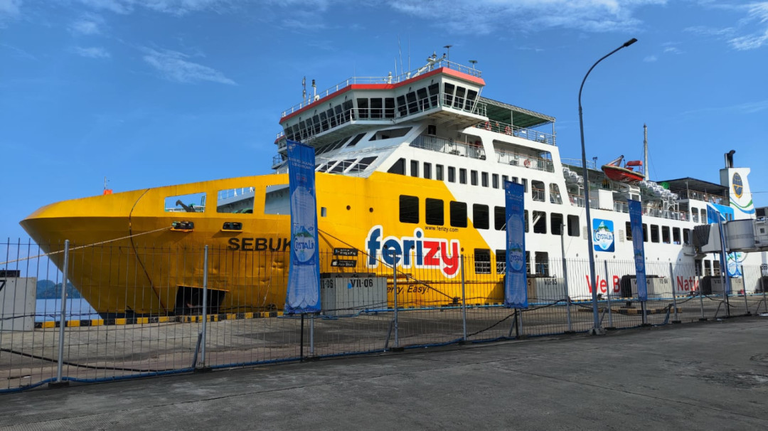 Jelang Idulfitri Kepadatan Penumpang Kapal Meningkat Yang Tiba di Bakauheni