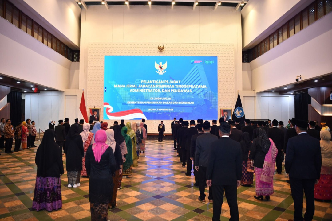 Kemendikdasmen Lantik 60 Pejabat, Mu’ti Ingatkan Jabatan Adalah Amanah