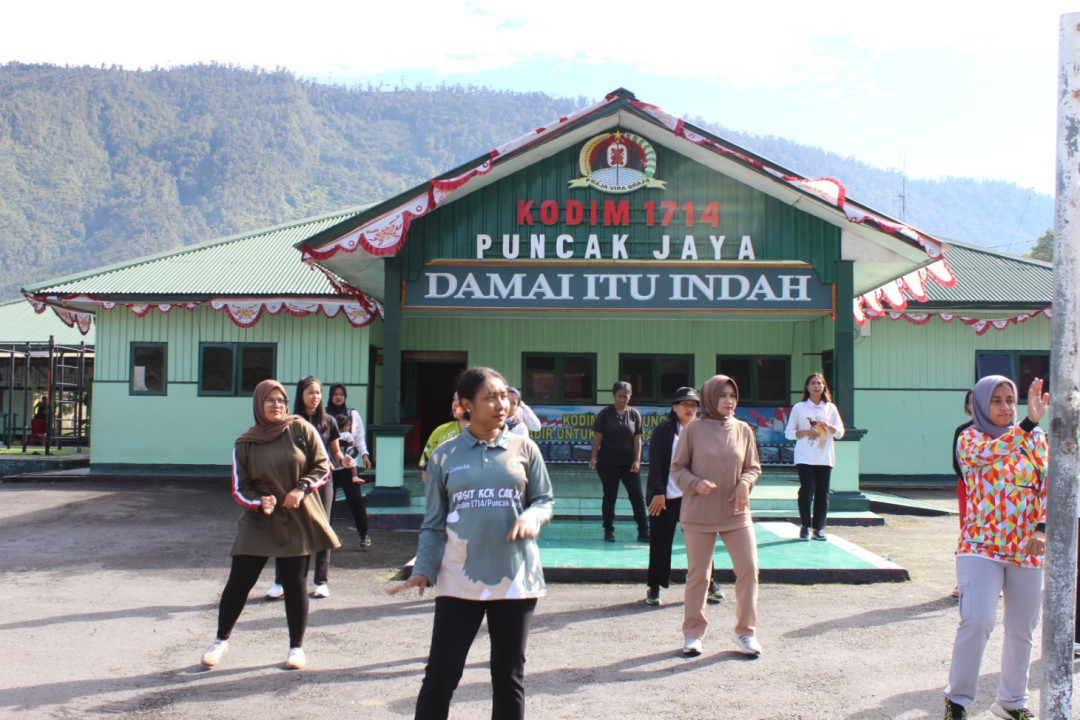 Persit Kodim 1714/Puncak Jaya Gelar Senam Sehat Bersama