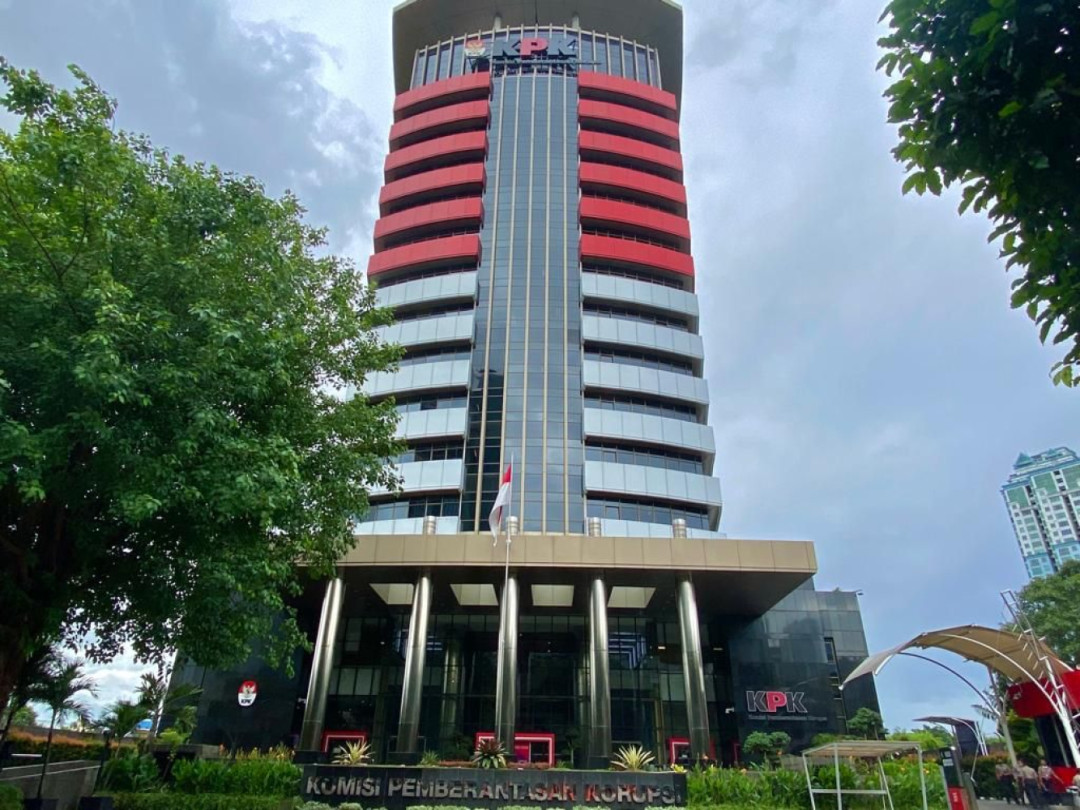 Dugaan Korupsi Bansos Beras Rugikan Negara Hingga Ratusan Miliar