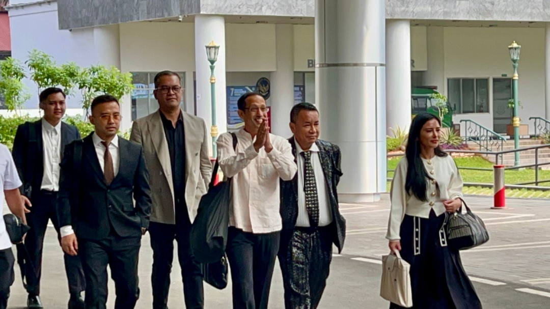 Hotman Paris Bela Nadiem, Minta Presiden Prabowo Turun Tangan