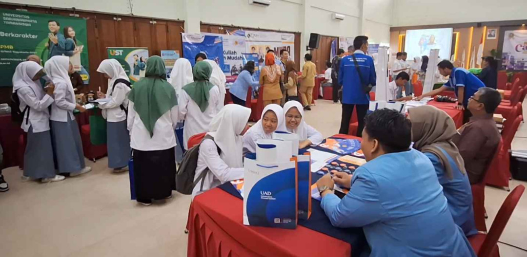 Fenomena NEET di Indonesia: Hampir 9 Juta Penduduk Usia Kerja Tidak Bekerja dan Bersekolah