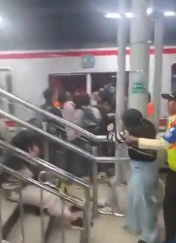 2 Orang Tewas dalam Tabrakan KA Argo Bromo Anggrek dan KRL di Bekasi Timur