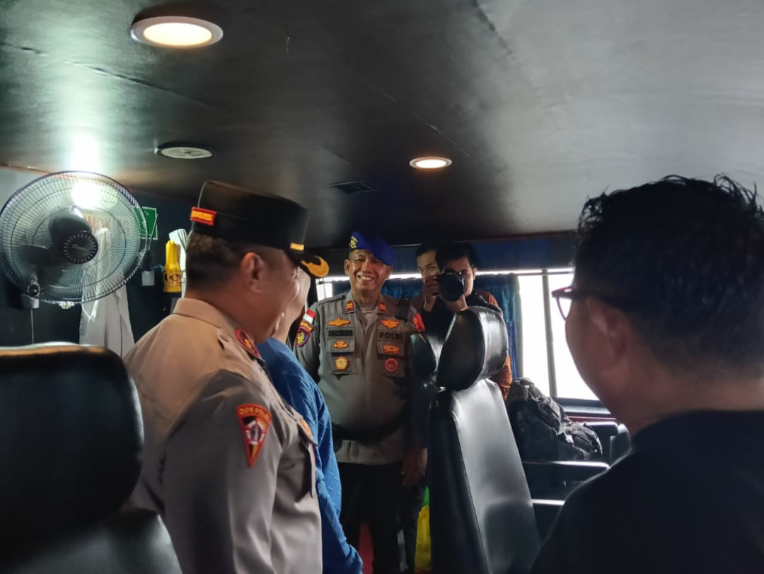 Polisi Pastikan Arus Mudik Aman, 208 Penumpang Berangkat dari Pelabuhan Tarempa