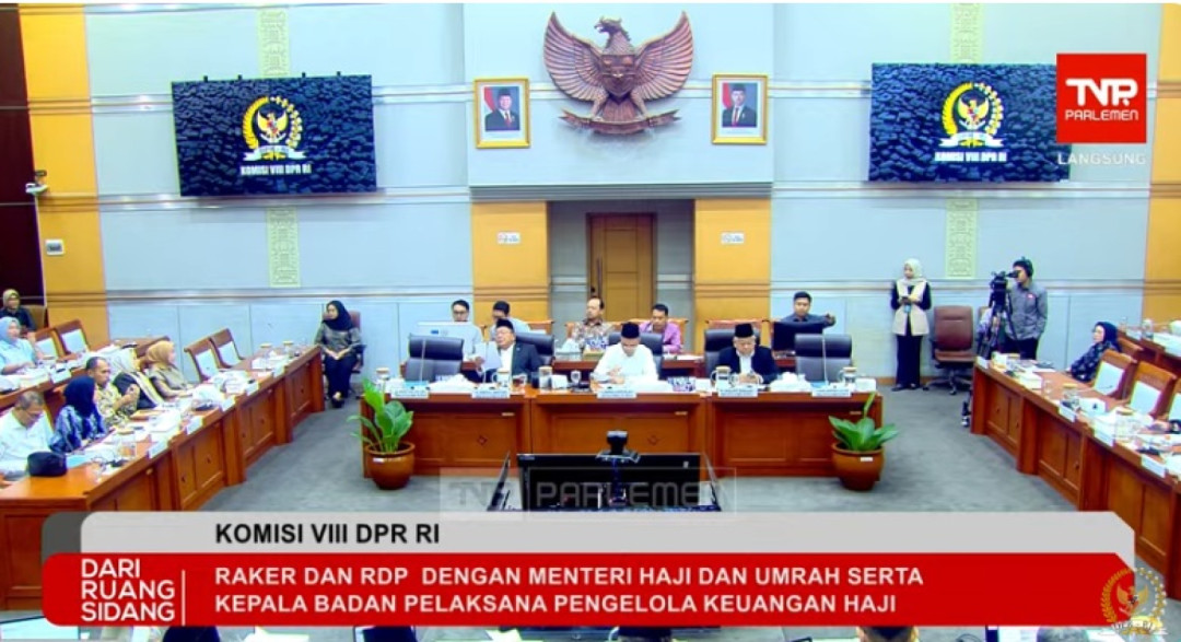 DPR Soroti Distribusi Koper Jemaah Haji 2026