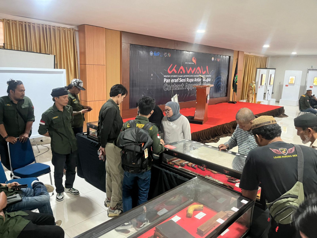 Badik dan Keris Bugis-Makassar Tampil di Pameran Seni Internasional OXYS