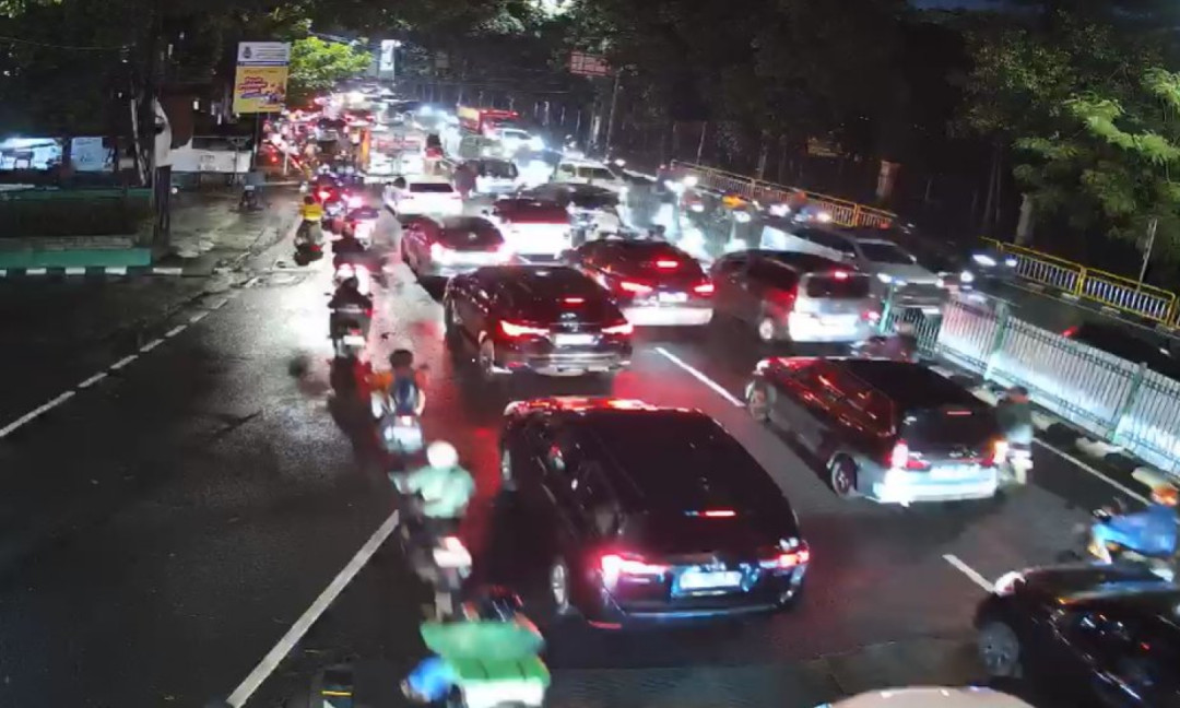 Kemacetan Meluas Imbas Banjir, Polisi Terapkan Rekayasa Lalu Lintas Situasional di Jakarta Selatan