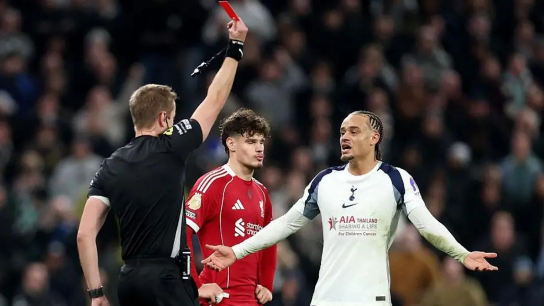 Liverpool Tekuk Tottenham, Thomas Frank Salahkan Wasit