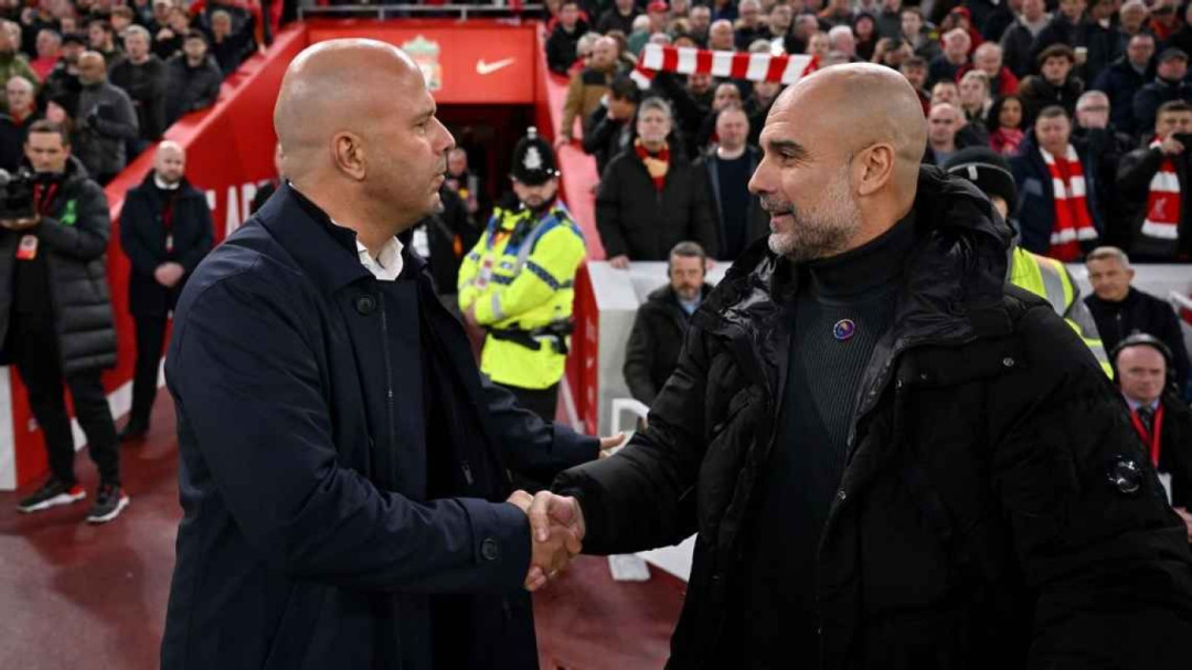 Liverpool Melaju Kencang, Manchester City Terpuruk: Guardiola Tertinggal dari Slot