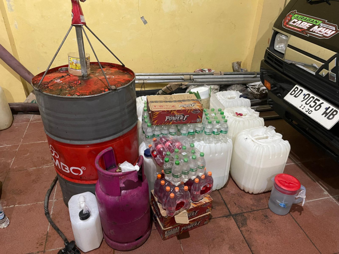 Ditreskrimsus Polda Bengkulu Ungkap Produksi dan Peredaran Arak Ilegal