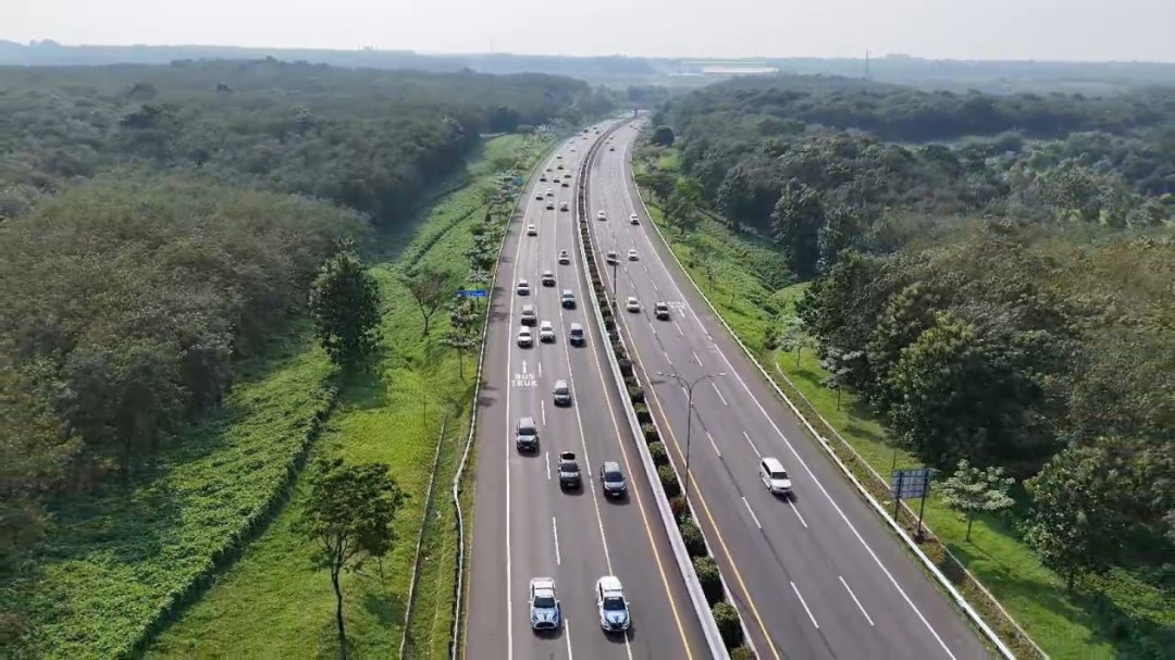 Volume Kendaraan di Tol Cipali Melonjak 97 Persen