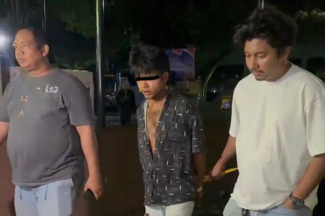 Terekam CCTV Curi Ponsel di Musala, Seorang Pria Diciduk Tim Opsnal Polresta Padang