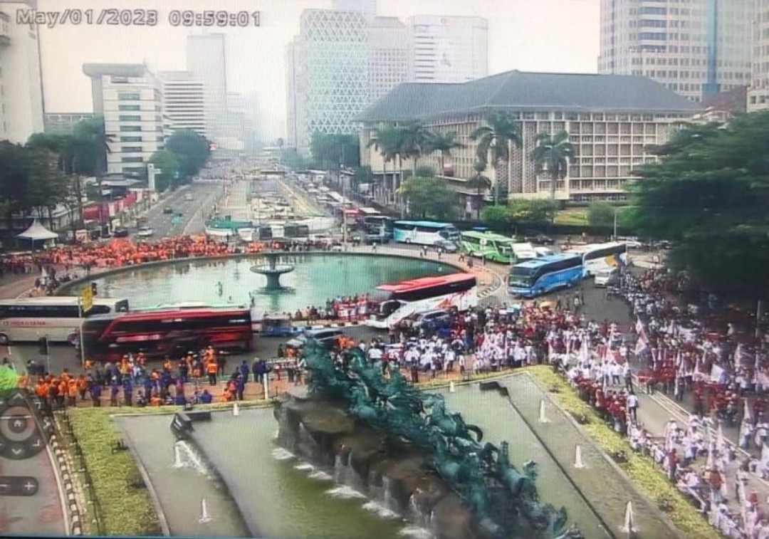 Polisi Terjunkan 1.231 Personel Amankan Aksi Unjuk Rasa di Patung Kuda Monas Jakarta Pusat