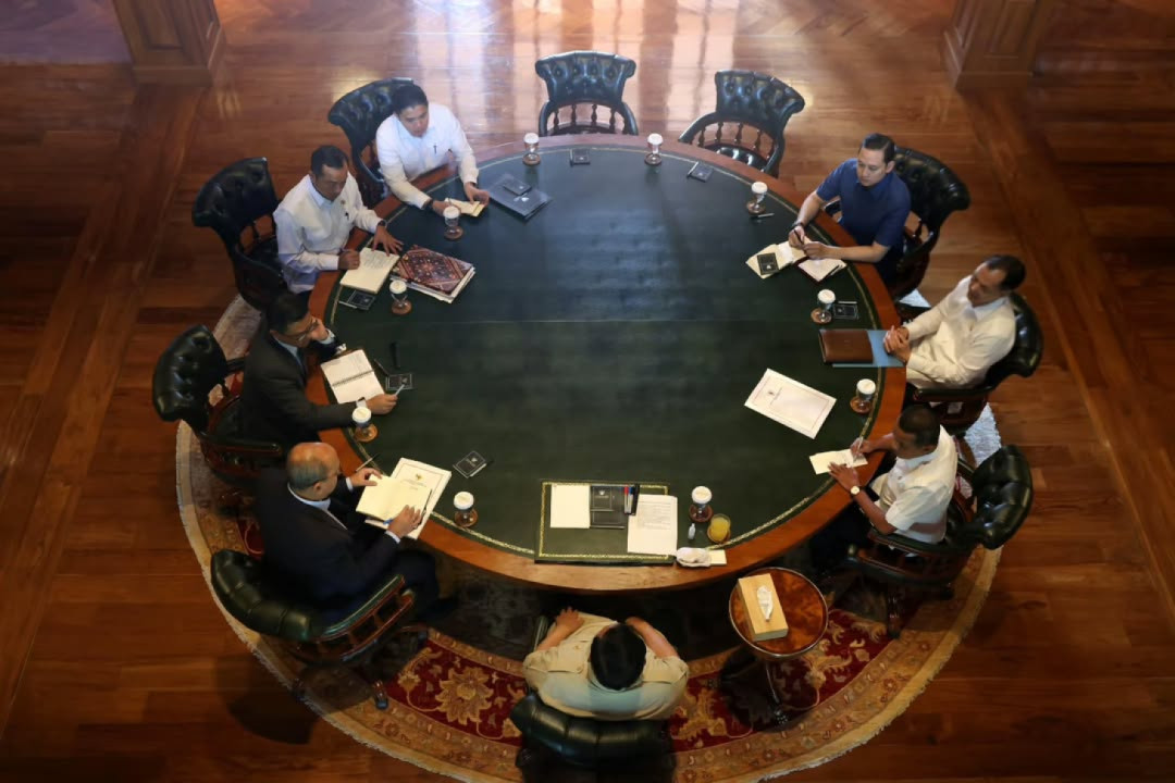 Presiden Prabowo Bahas Bencana Sumatra hingga Pasokan Energi Jelang Nataru