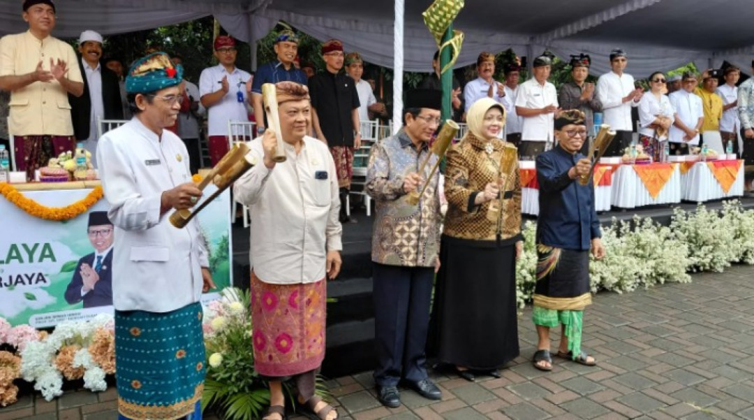 Menag Tekankan Penguatan Moral dalam Parade Widyalaya di Denpasar
