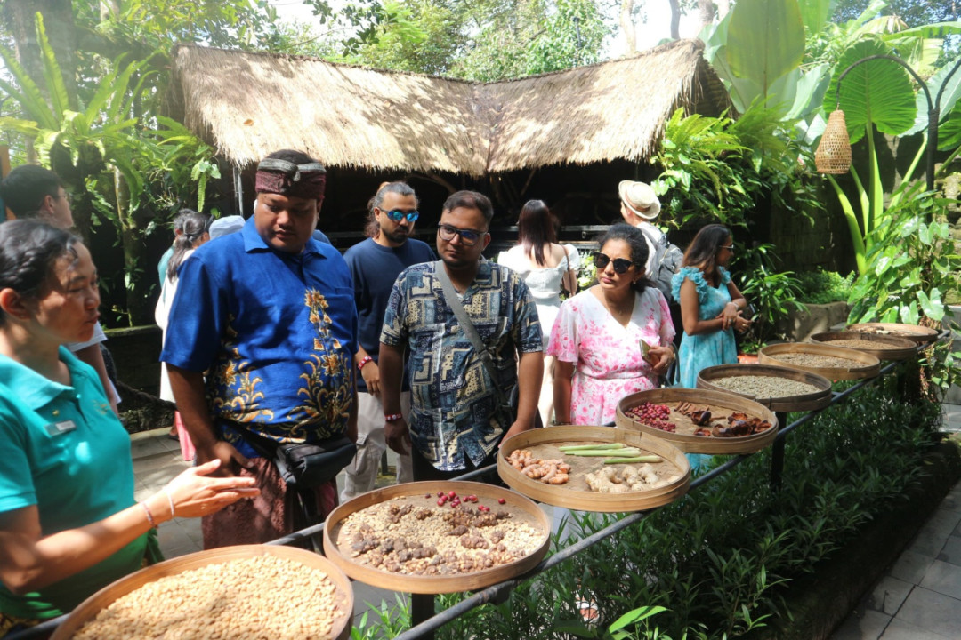 Indonesia Catat Surplus Wisatawan Positif: 10 Juta Wisman dan 6 Juta Wisnas