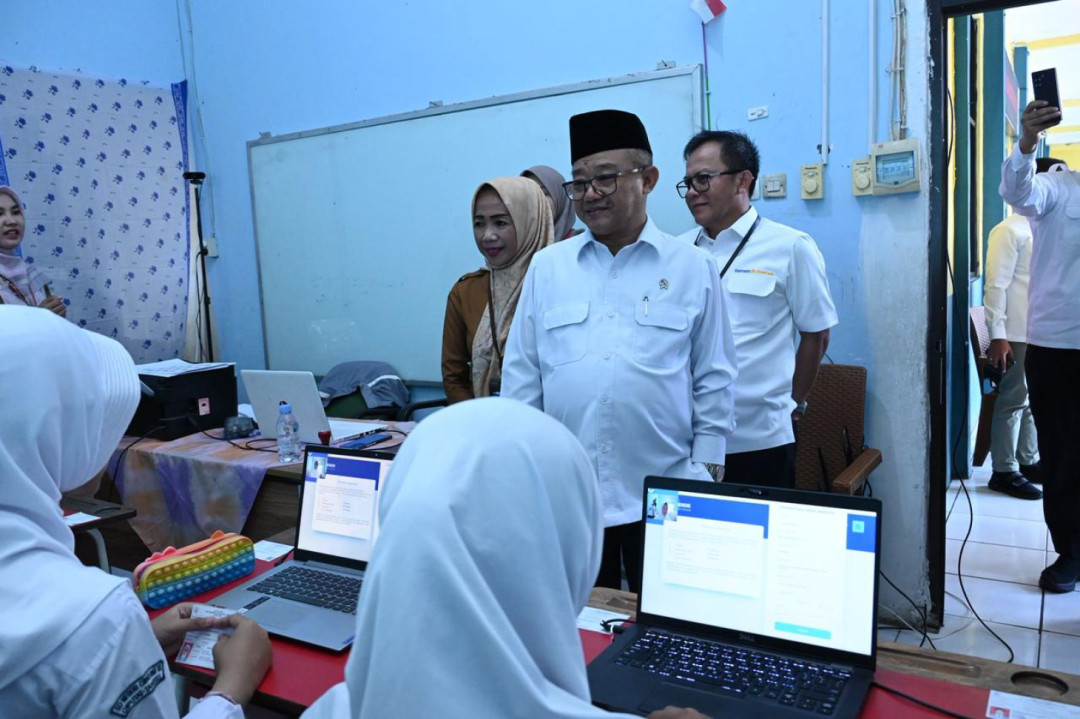 Mendikdasmen Tinjau TKA, 89 Murid SDN Cipayung 01 Ikut Lancar