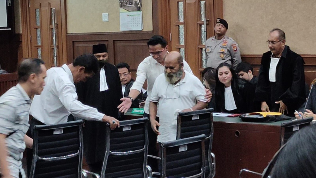 Usai Dibantarkan, KPK Kembali Menahan Lukas Enembe di Rutan 