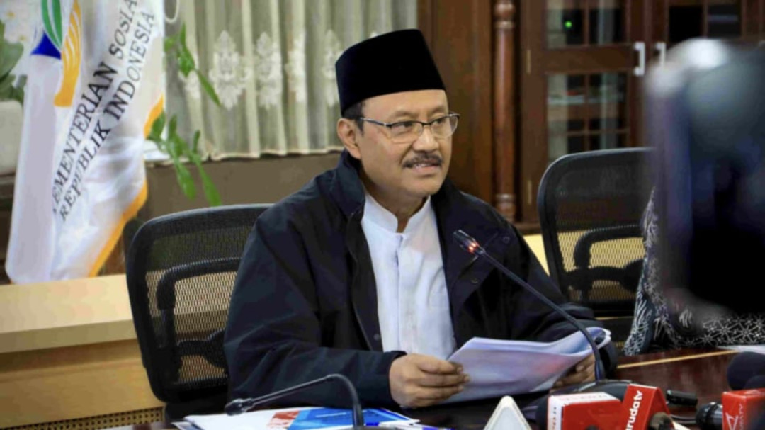 Bantu Korban Erupsi Lewotobi, Kemensos Dirikan 8 Dapur Umum dan Salurkan Rp5,3 M
