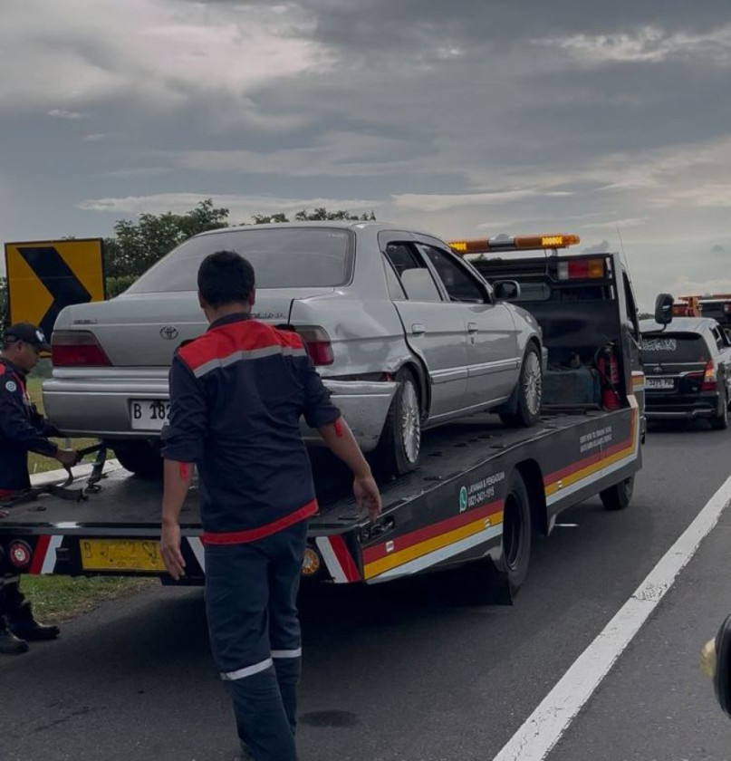 Kecelakaan di Km 328 Ganggu Kelancaran Arus Tol Pemalang–Tegal