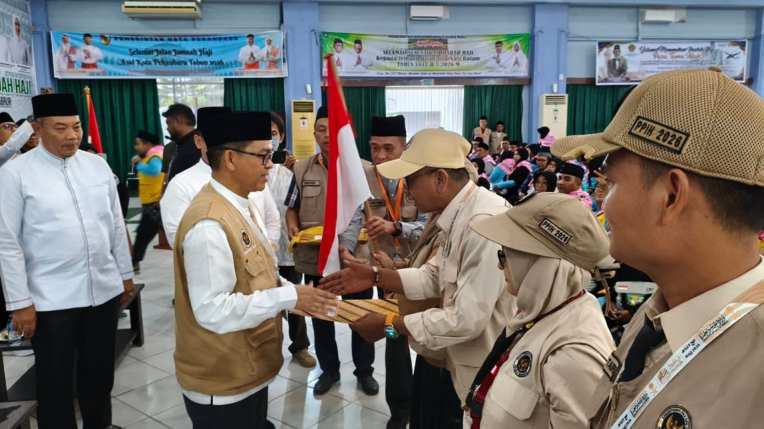 443 Jemaah Haji Riau Kloter BTH 03 Diberangkatkan ke Madinah