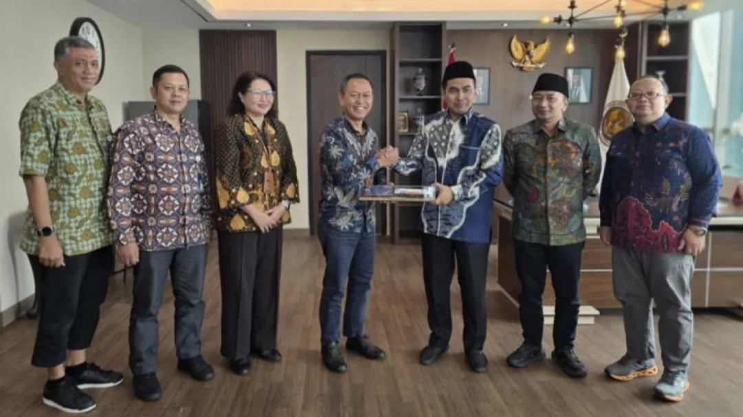 Kemenhaj Gandeng KAI Perkuat Layanan Transportasi dan Logistik Jemaah