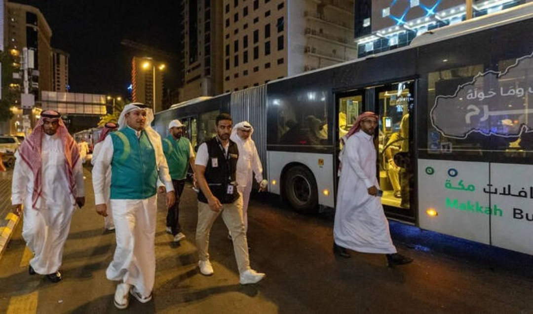 Putra Mahkota Saudi Tinjau Bus Haji: 20 Ribu Jemaah Per Jam ke Masjidil Haram